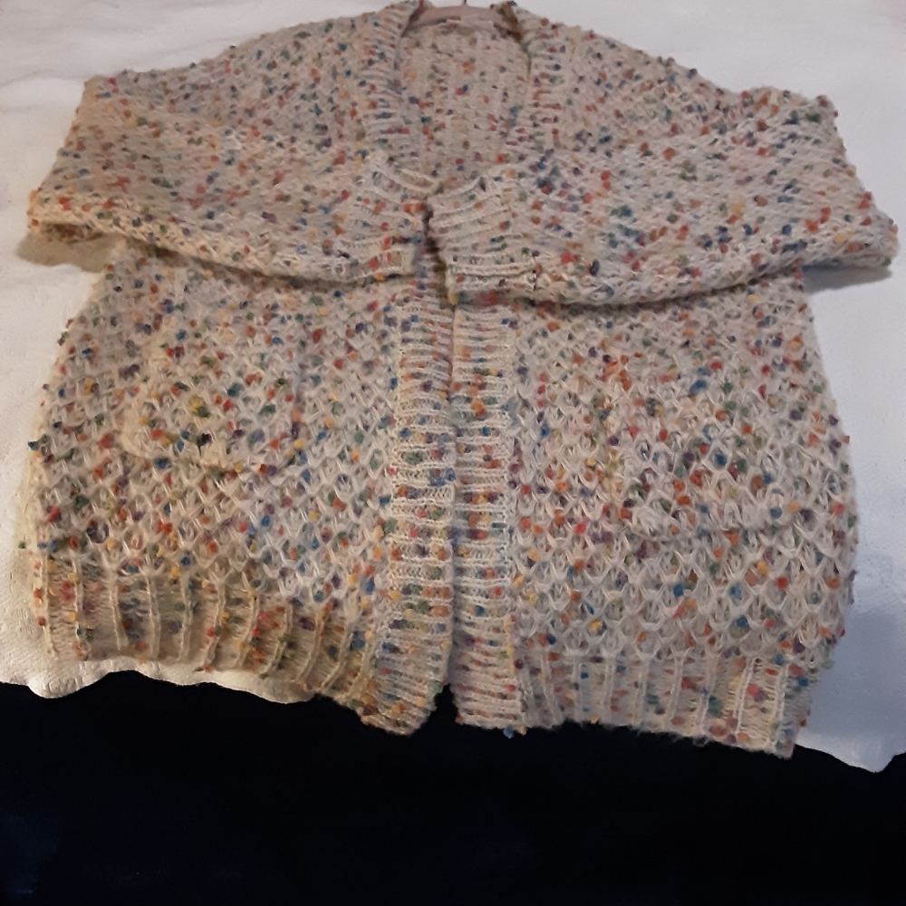 Beautiful Full Figure Loveriche Cardigan with Pockets